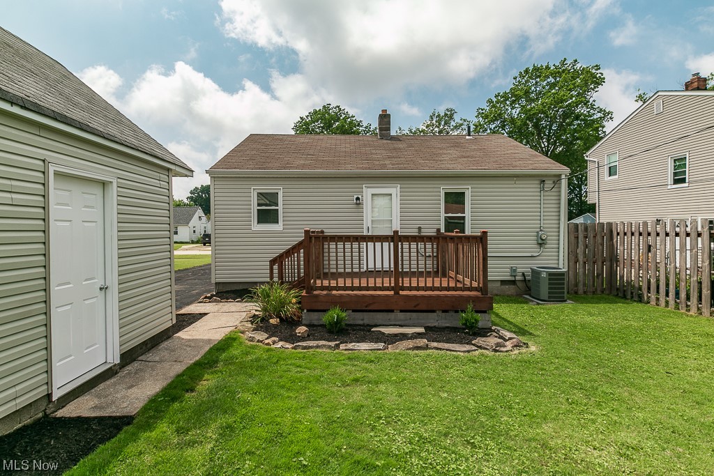1045 E 331st Street Eastlake OH 44095