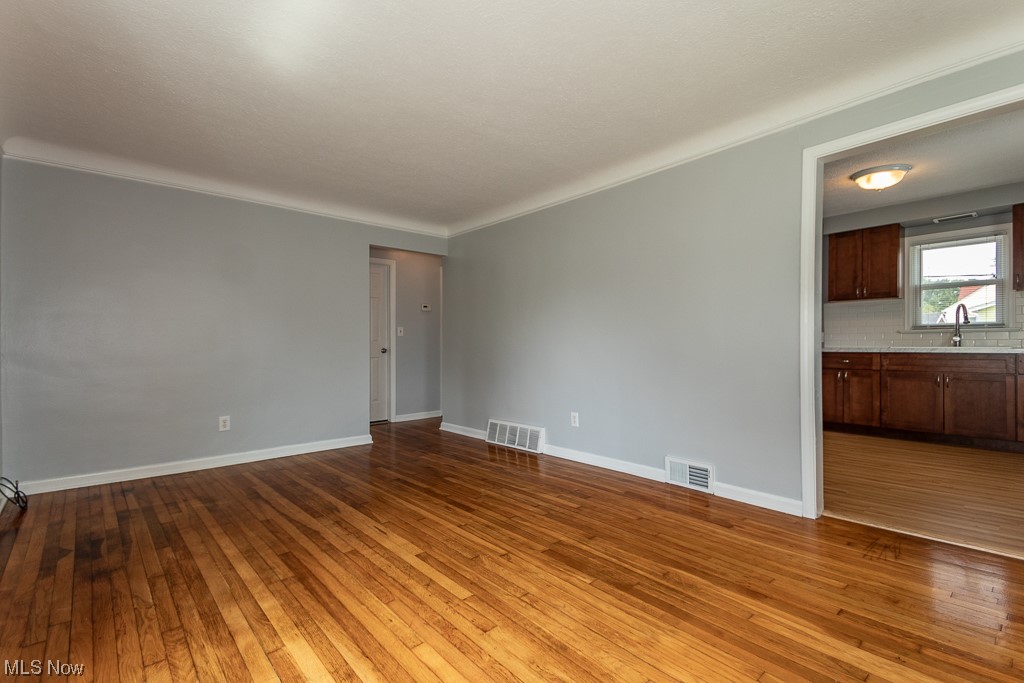 1045 E 331st Street Eastlake OH 44095