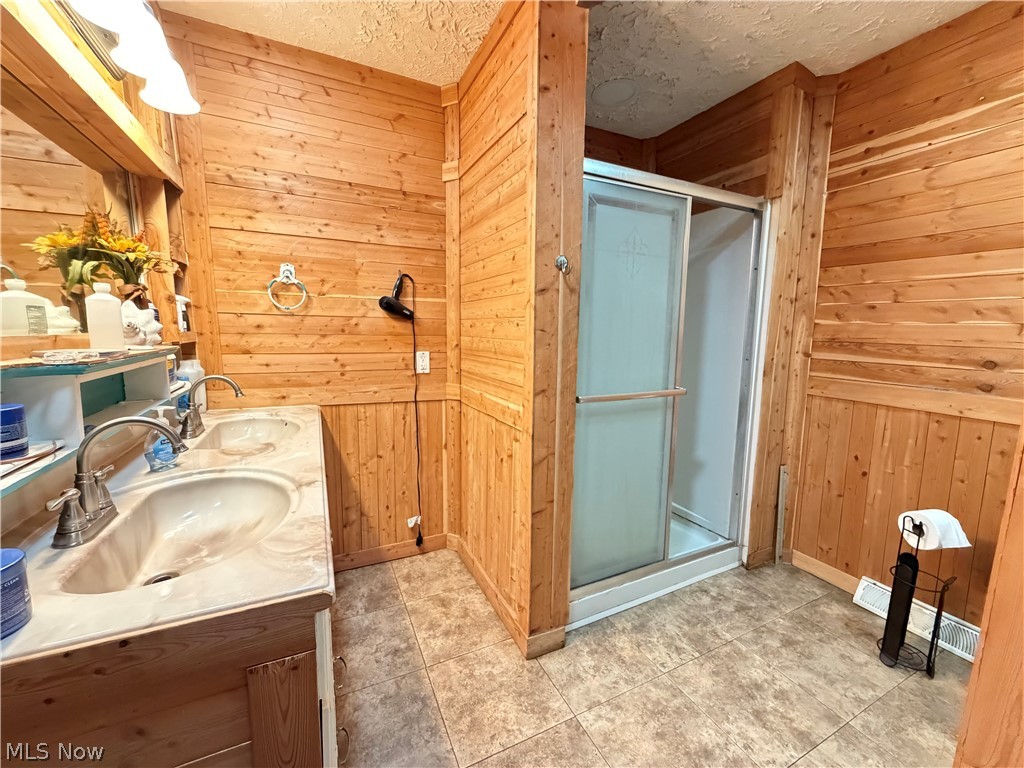 277 Stonecreek Road SW New Philadelphia OH 44663