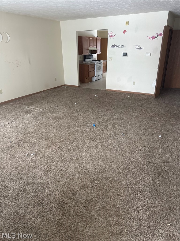 2915 Megan Circle Youngstown OH 44505