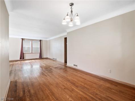 4810 Fairlawn Road Lyndhurst OH 44124