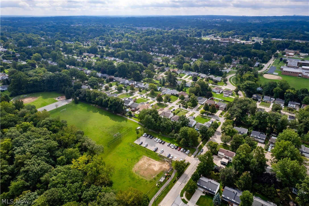 4810 Fairlawn Road Lyndhurst OH 44124