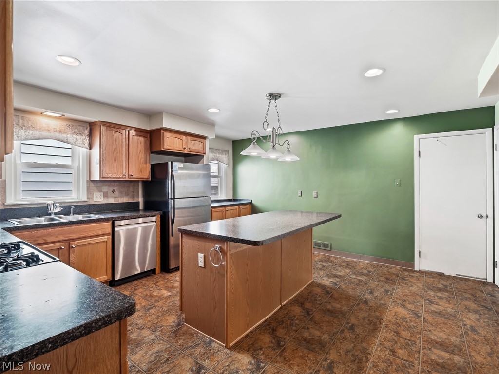 4810 Fairlawn Road Lyndhurst OH 44124