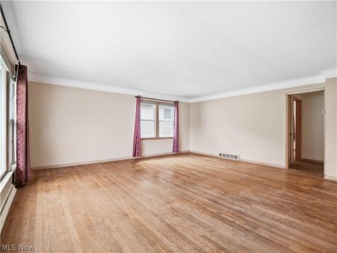 4810 Fairlawn Road Lyndhurst OH 44124