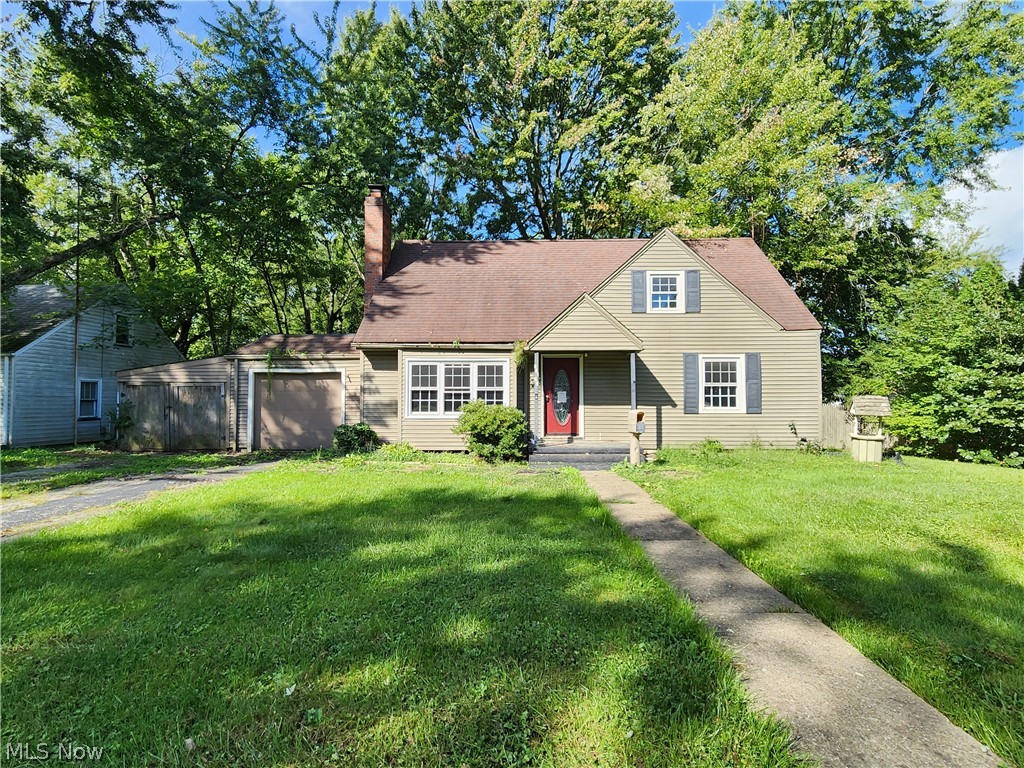 801 Kenilworth Avenue NE Warren OH 44483