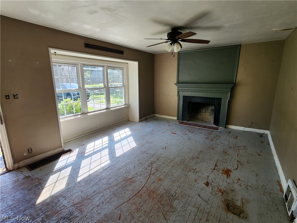 801 Kenilworth Avenue NE Warren OH 44483