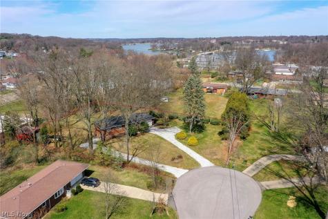 3844 Uncas Drive Akron OH 44319