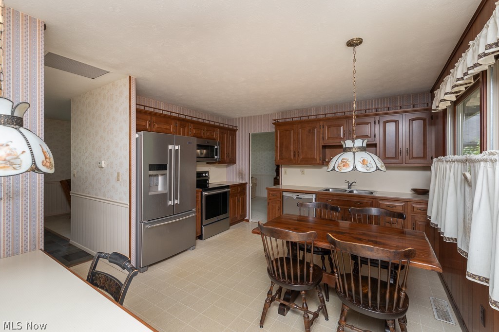 676 Wyleswood Drive Berea OH 44017