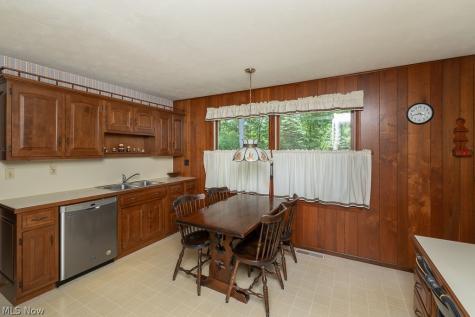 676 Wyleswood Drive Berea OH 44017