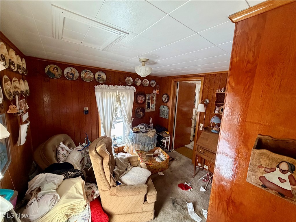 47085 Oak Street New Waterford OH 44445