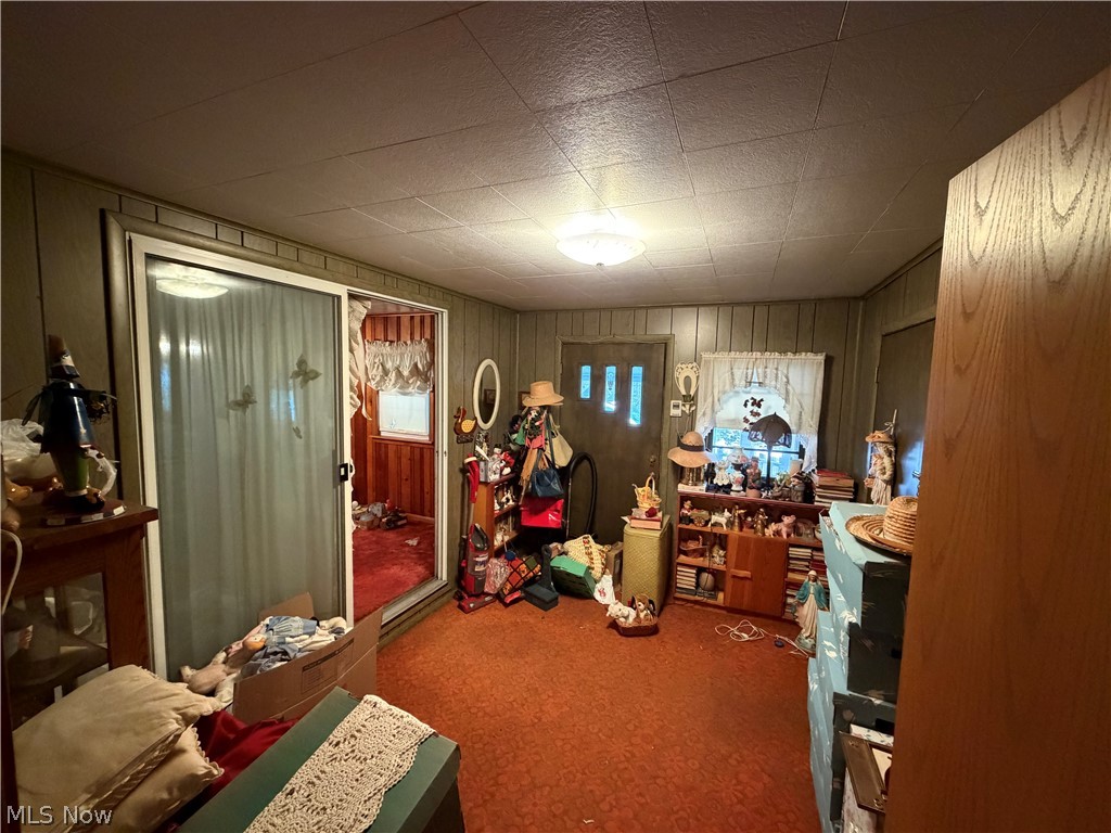 47085 Oak Street New Waterford OH 44445