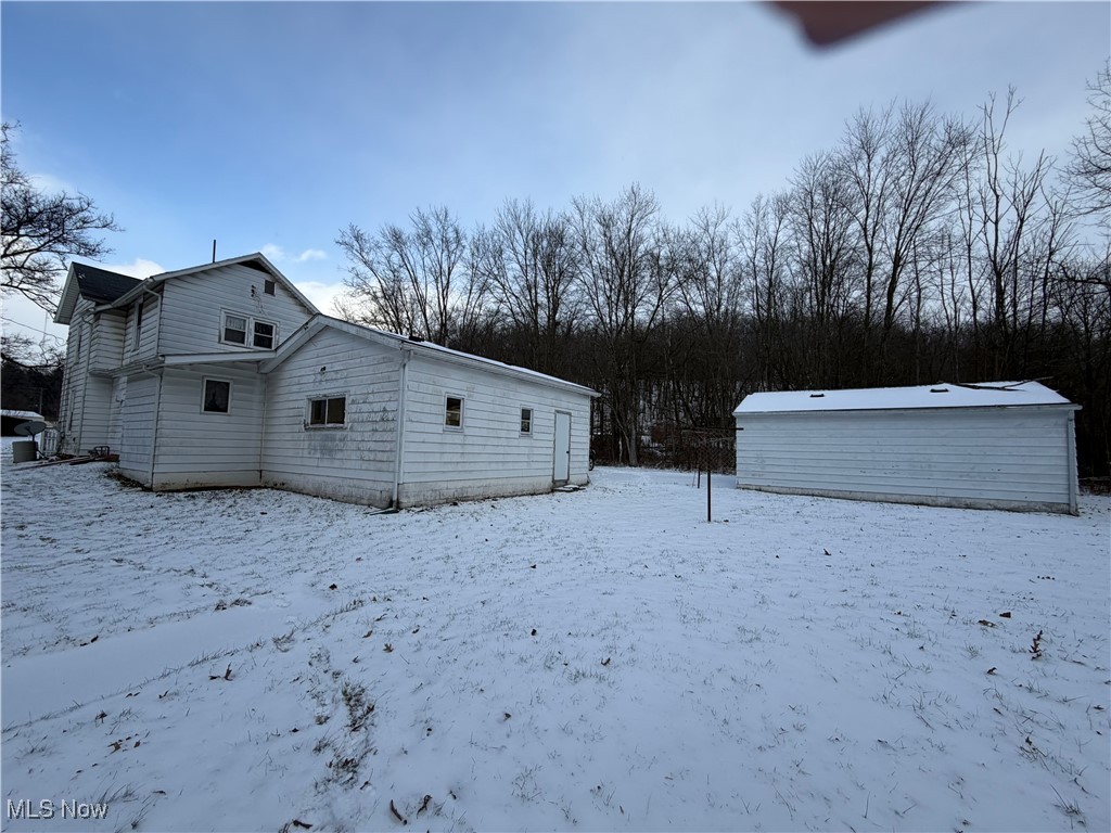 47085 Oak Street New Waterford OH 44445