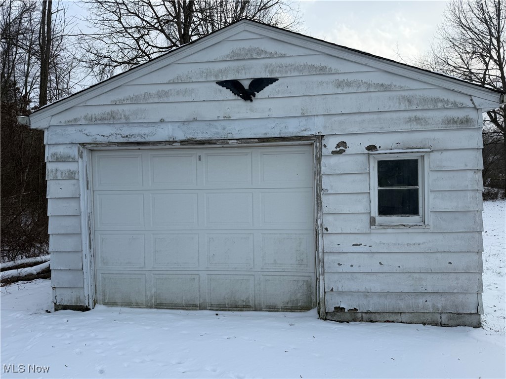 47085 Oak Street New Waterford OH 44445
