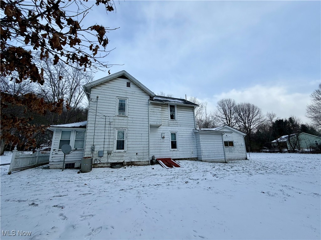 47085 Oak Street New Waterford OH 44445