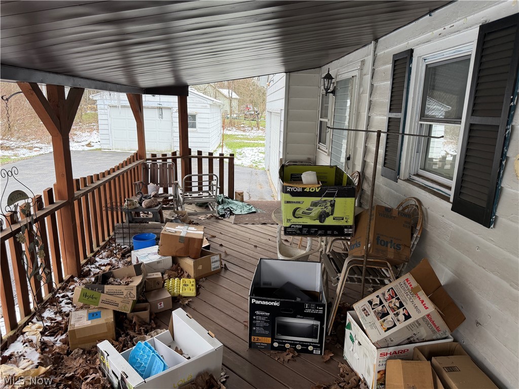 47085 Oak Street New Waterford OH 44445
