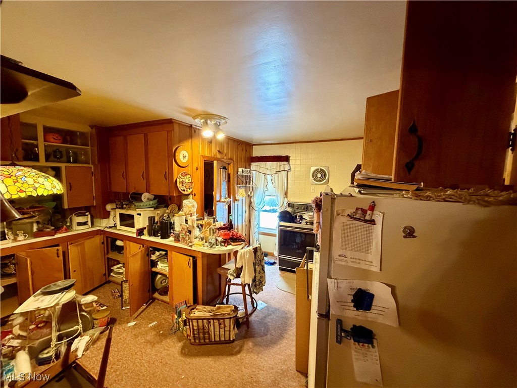 47085 Oak Street New Waterford OH 44445