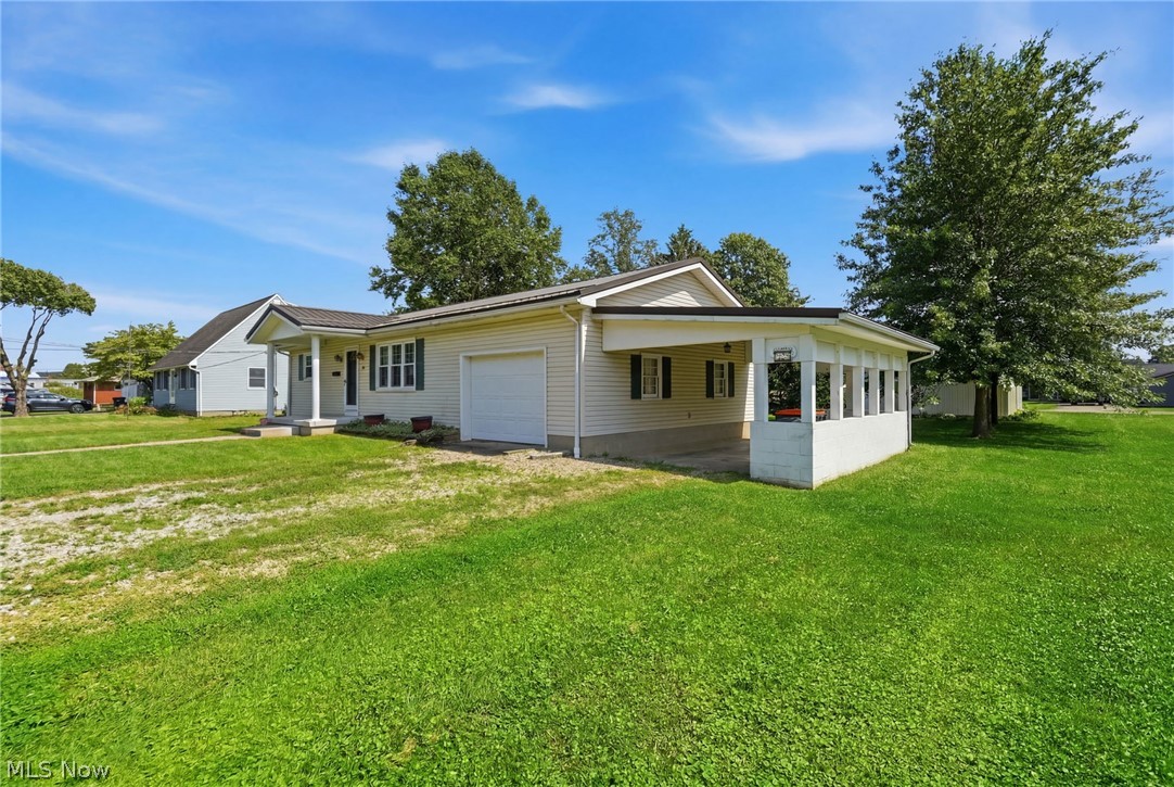 79 W 5th Street Frazeysburg OH 43822