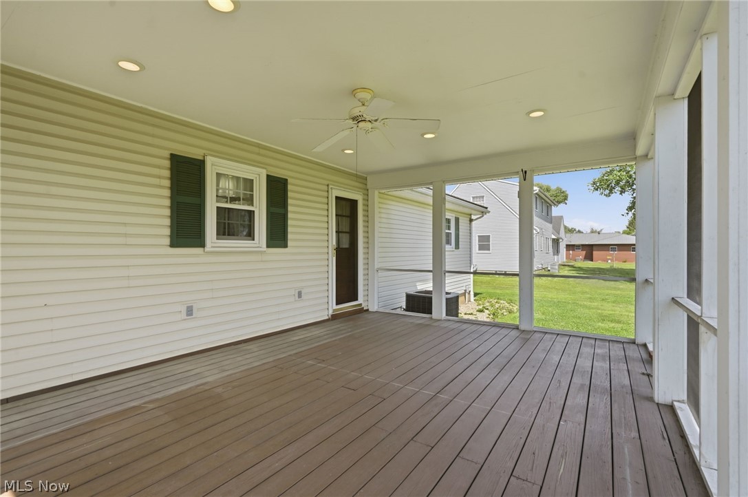 79 W 5th Street Frazeysburg OH 43822