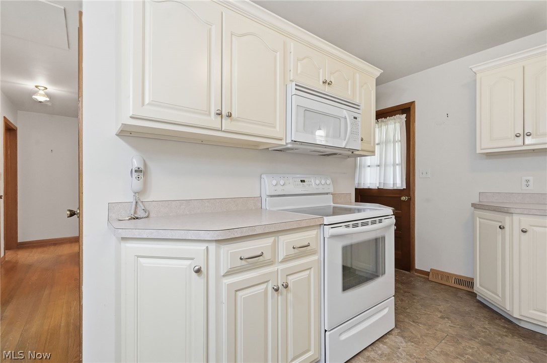 79 W 5th Street Frazeysburg OH 43822