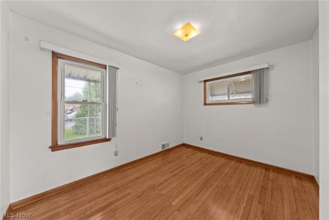 2129 Silverdale Avenue Cleveland OH 44109