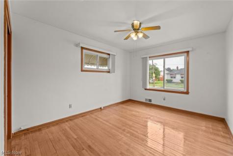 2129 Silverdale Avenue Cleveland OH 44109