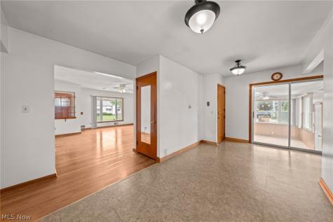 2129 Silverdale Avenue Cleveland OH 44109