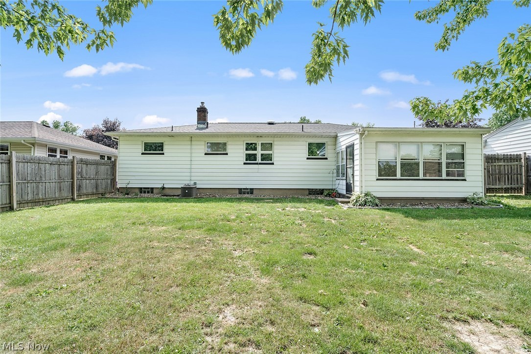 961 Adrian Circle Girard OH 44420