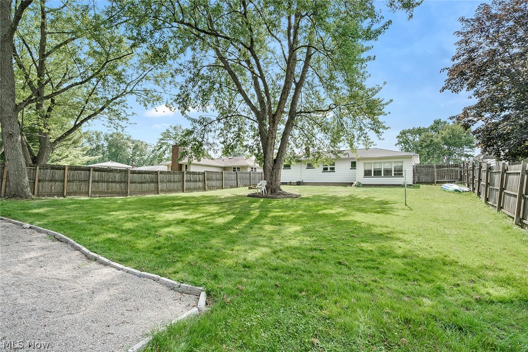 961 Adrian Circle Girard OH 44420