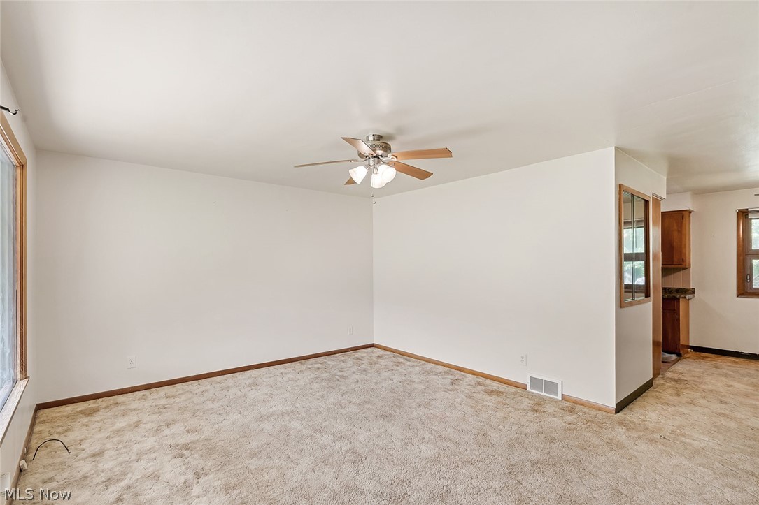 961 Adrian Circle Girard OH 44420