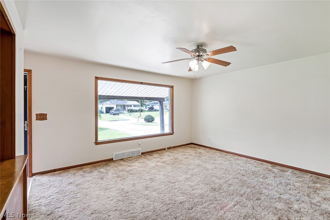 961 Adrian Circle Girard OH 44420