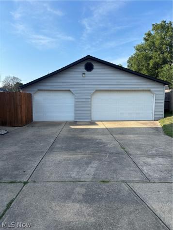 2223 22nd Street NE Canton OH 44705