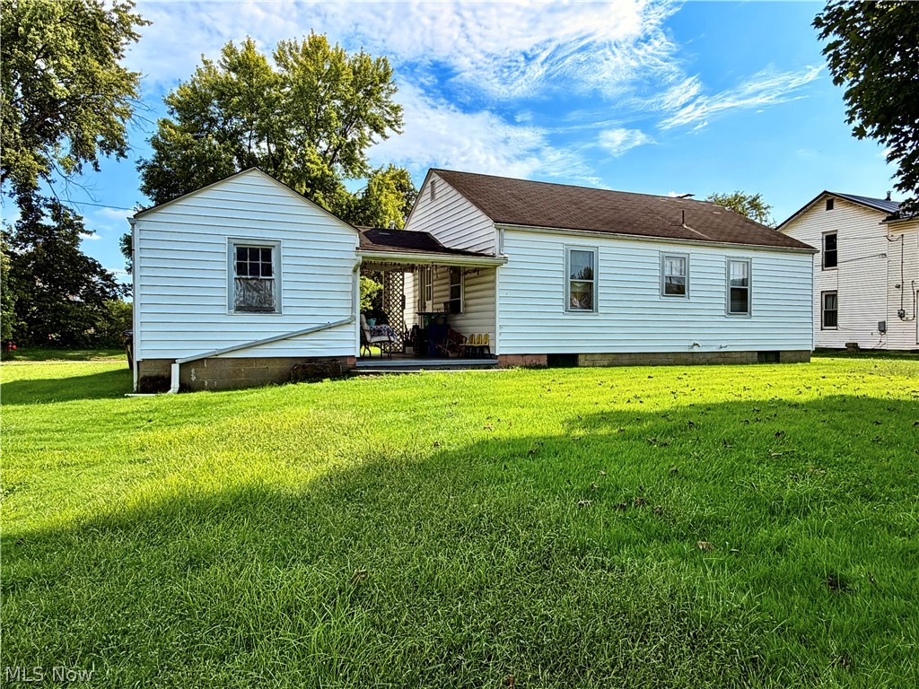 615 Lambert Street Belpre OH 45714