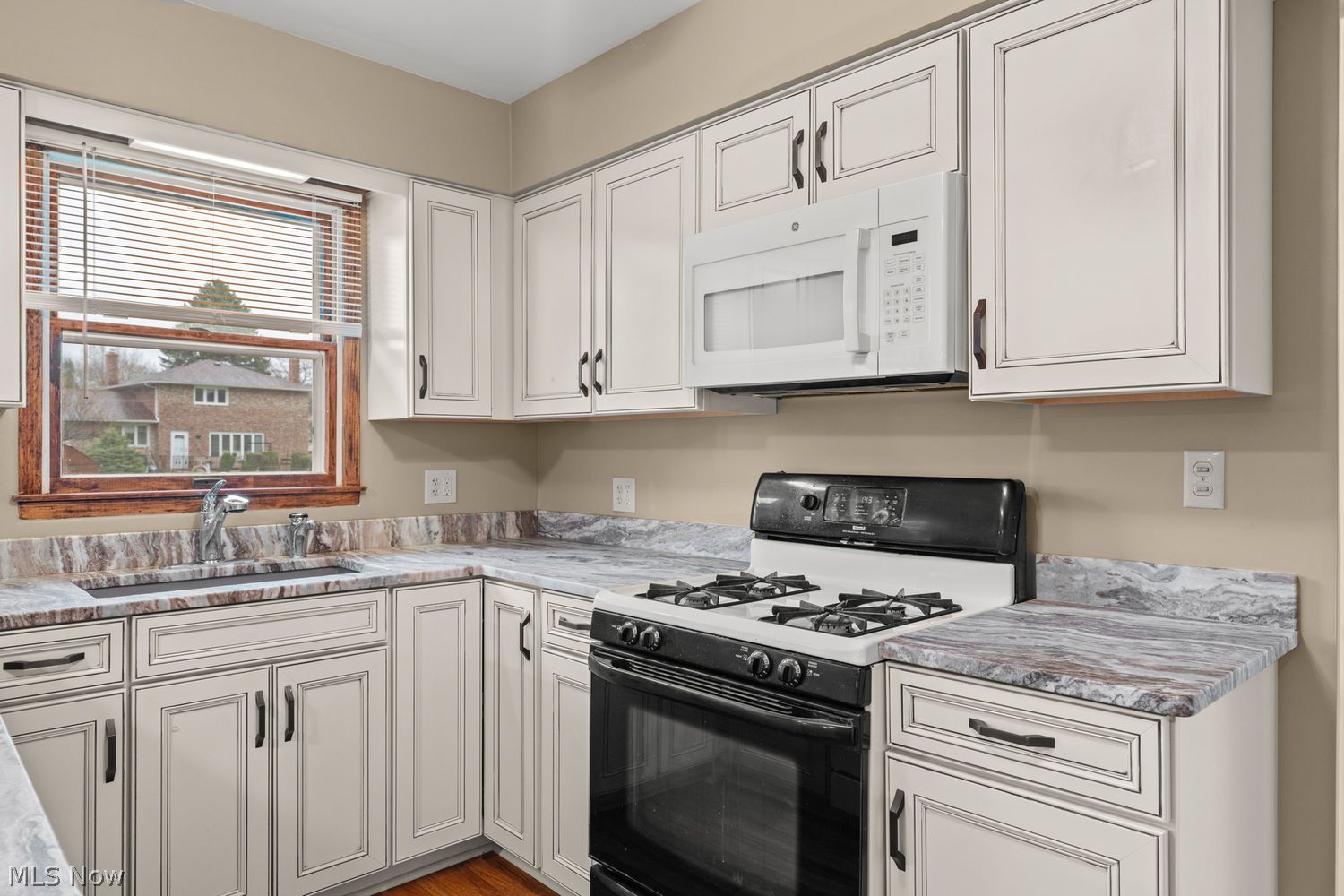 595 Jefferson Drive Highland Heights OH 44143