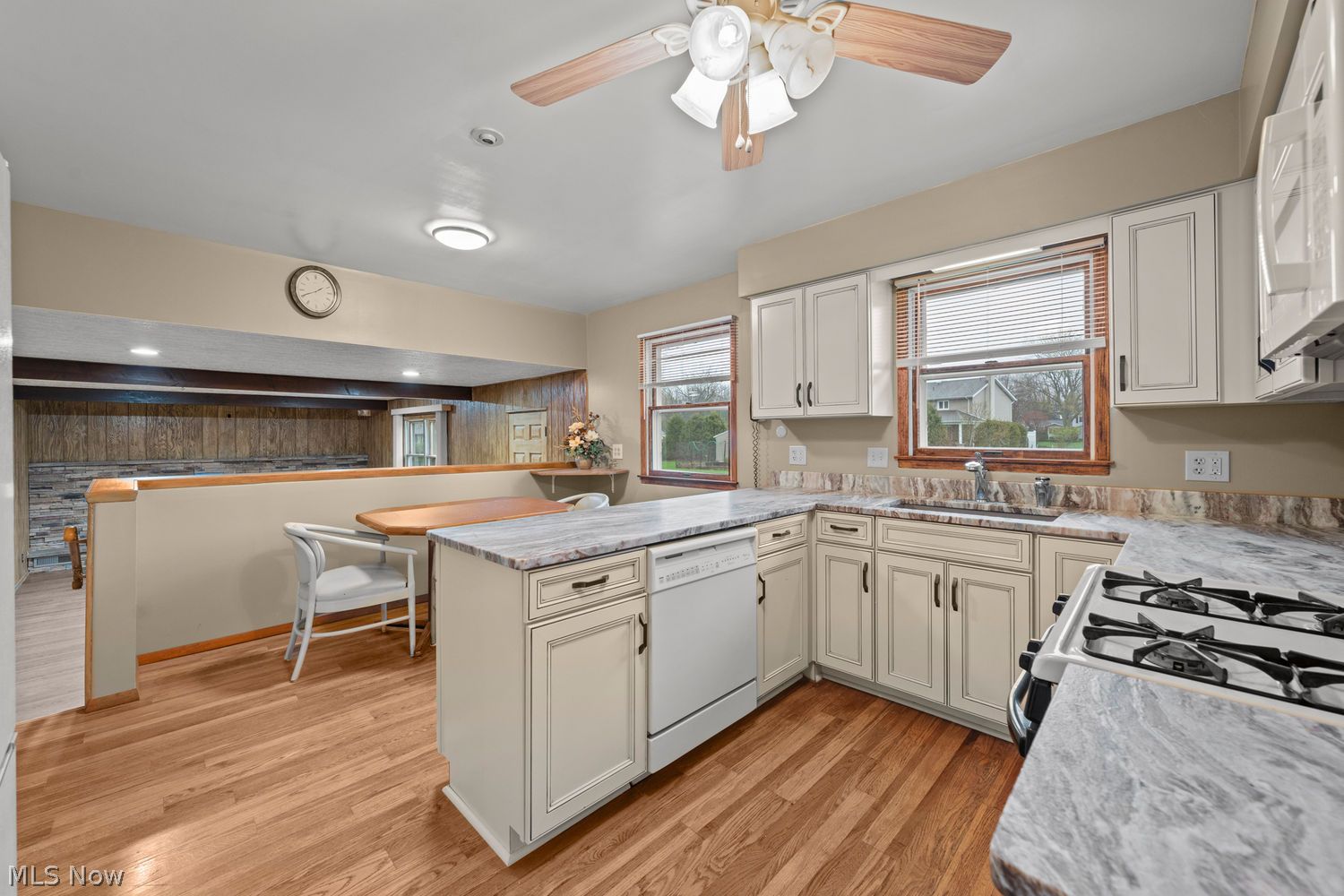 595 Jefferson Drive Highland Heights OH 44143