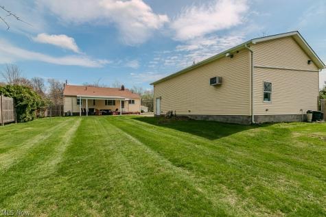 400 Harris Road Richmond Heights OH 44143