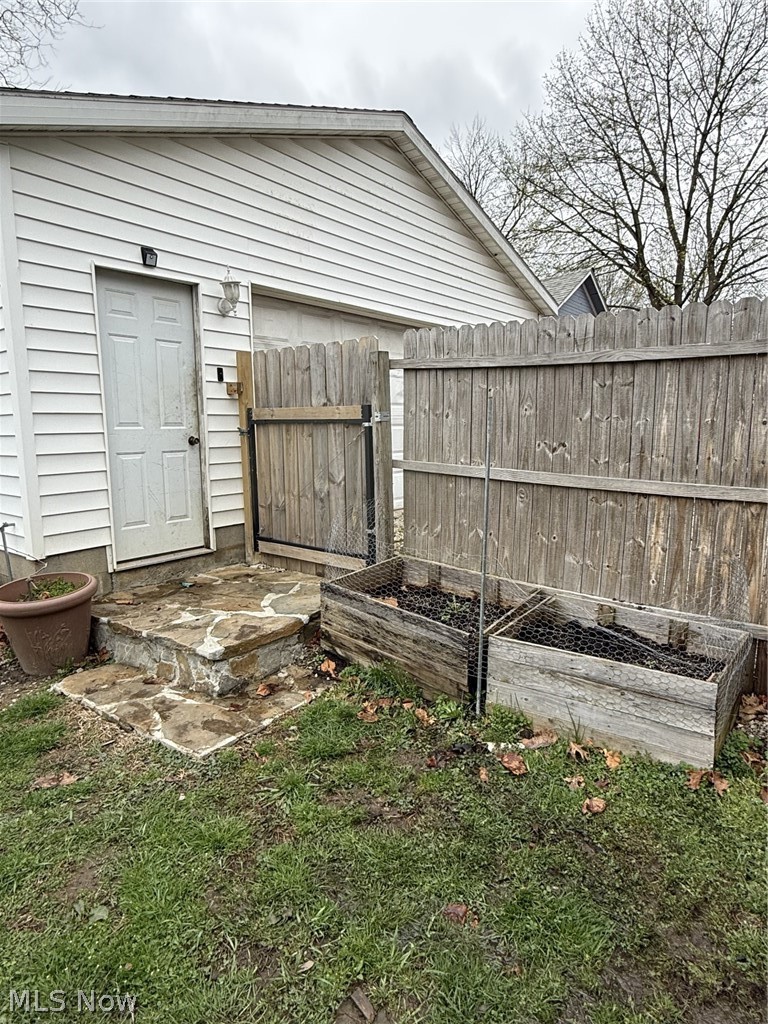 2120 Newton Street Akron OH 44305