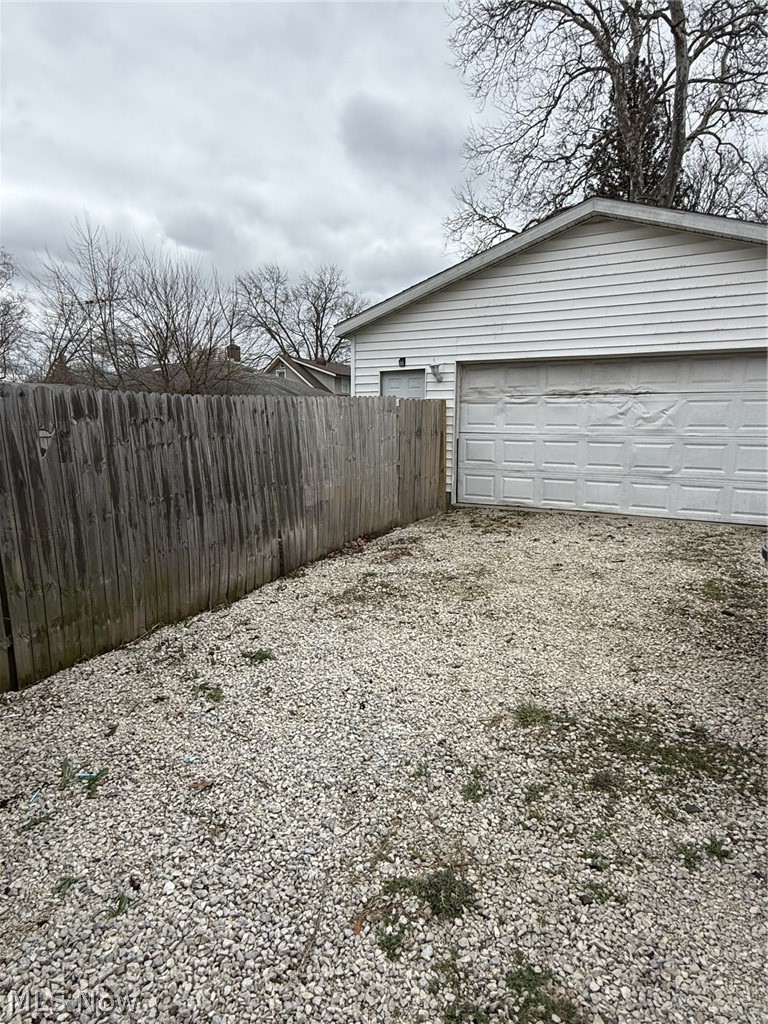 2120 Newton Street Akron OH 44305