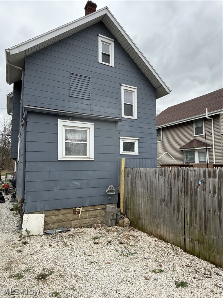2120 Newton Street Akron OH 44305