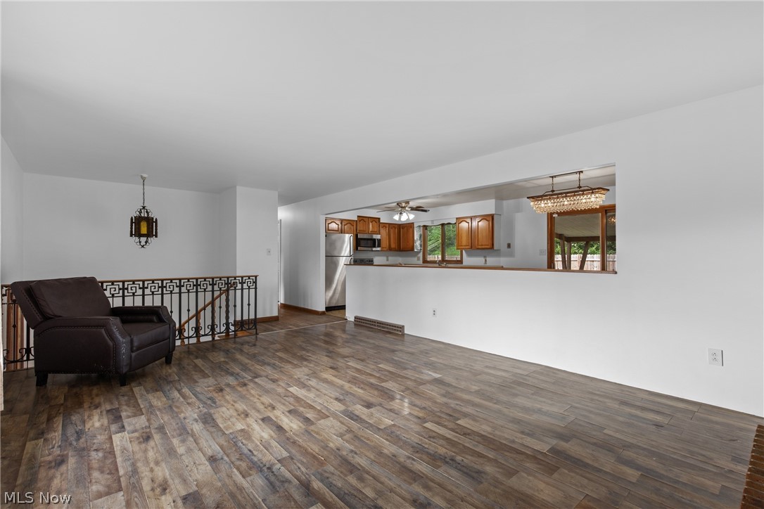 61558 W Central Avenue Shadyside OH 43947