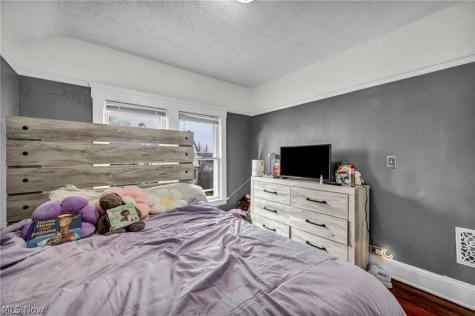 1639 Delmont Avenue Cleveland OH 44112