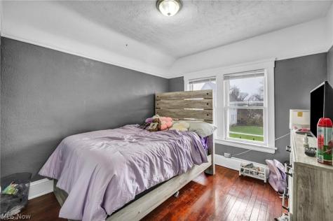 1639 Delmont Avenue Cleveland OH 44112