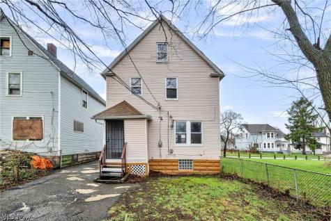 1639 Delmont Avenue Cleveland OH 44112