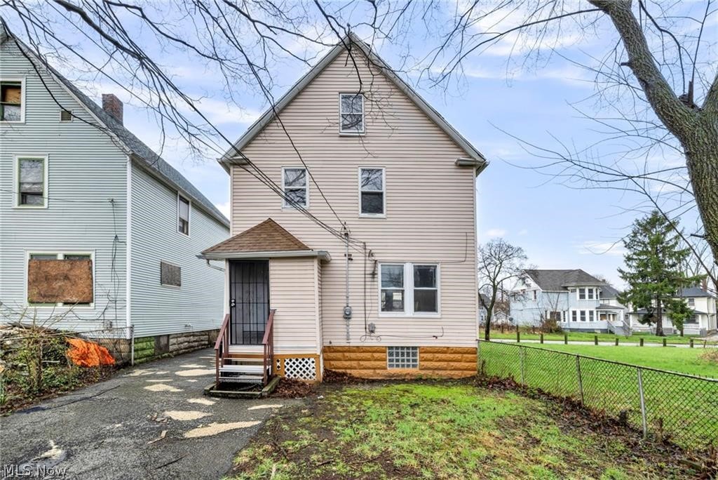 1639 Delmont Avenue Cleveland OH 44112
