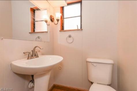 144 E 208th Street Euclid OH 44123