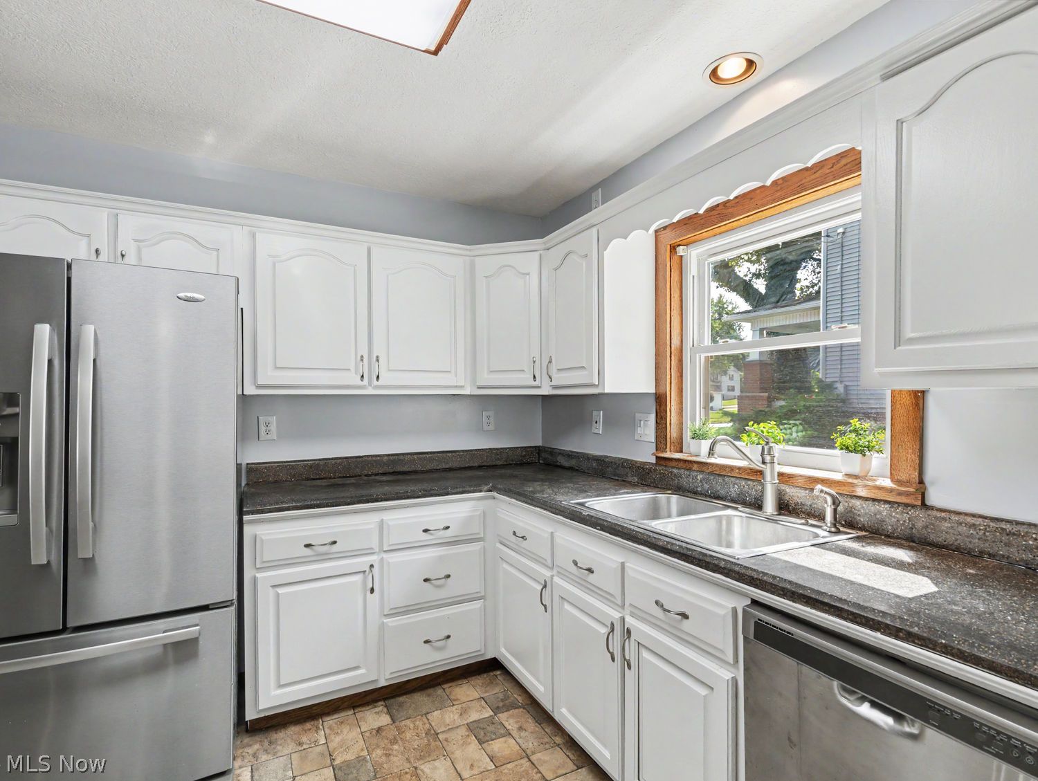 260 S Cleveland Avenue Mogadore OH 44260
