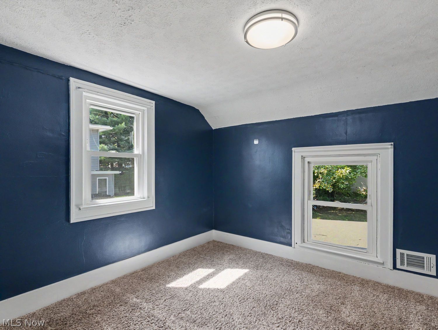 260 S Cleveland Avenue Mogadore OH 44260