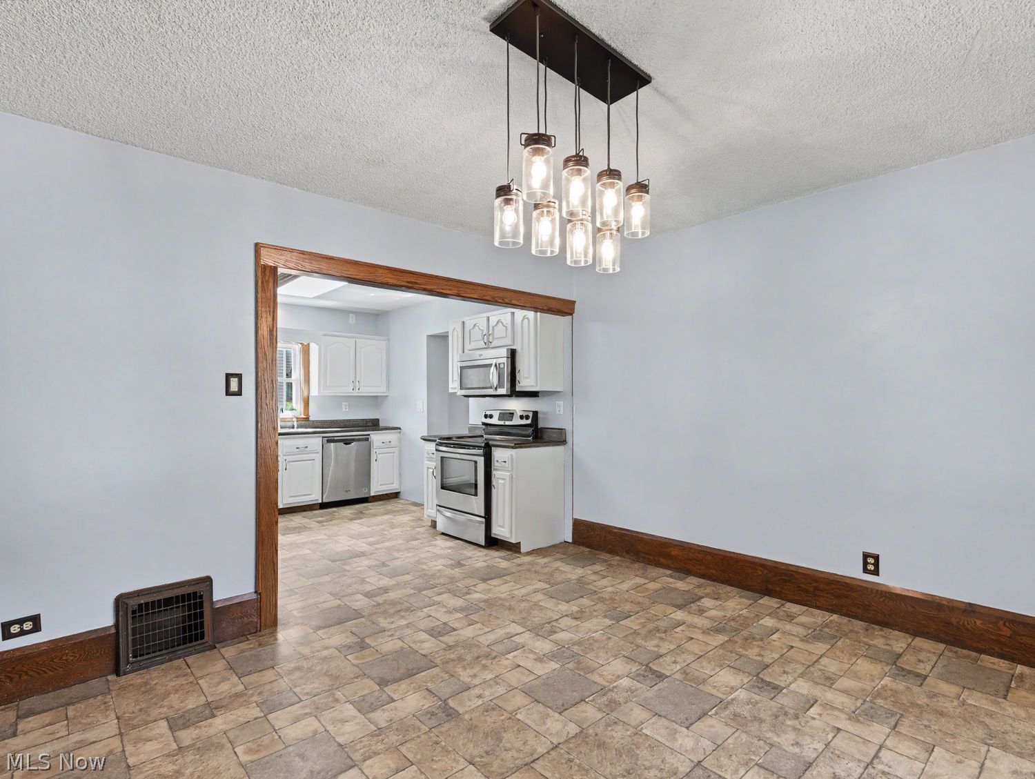 260 S Cleveland Avenue Mogadore OH 44260