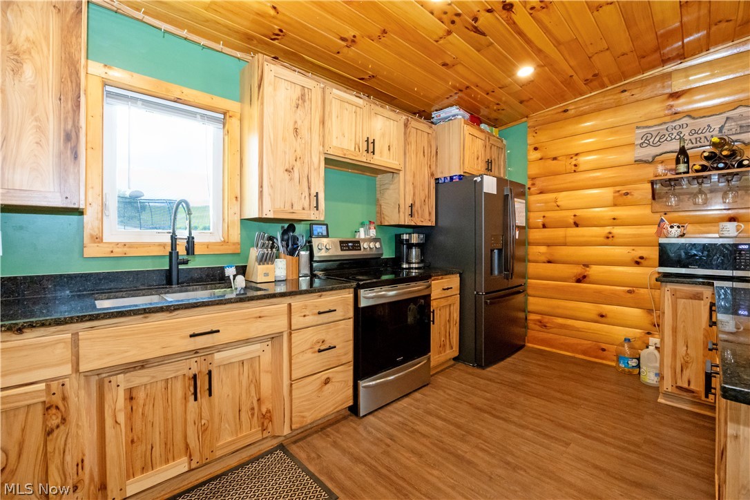 552 County Road 2575 Loudonville OH 44842