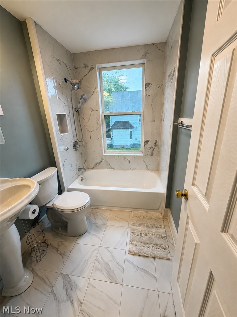3139 W 82nd Street Cleveland OH 44102