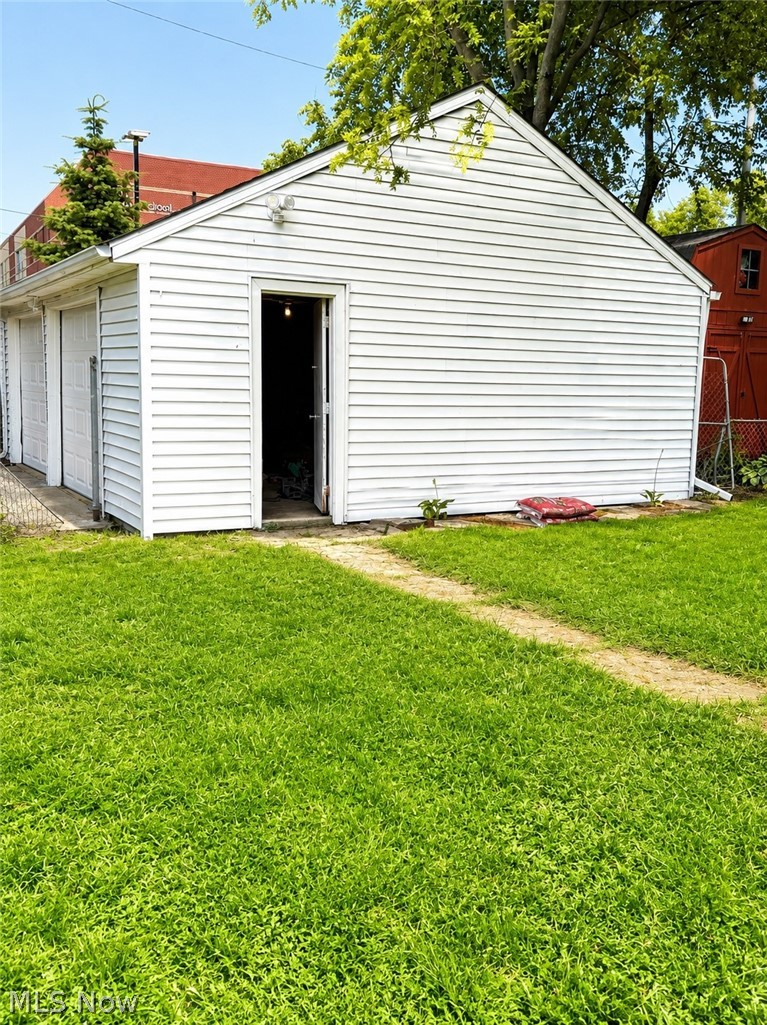 3139 W 82nd Street Cleveland OH 44102